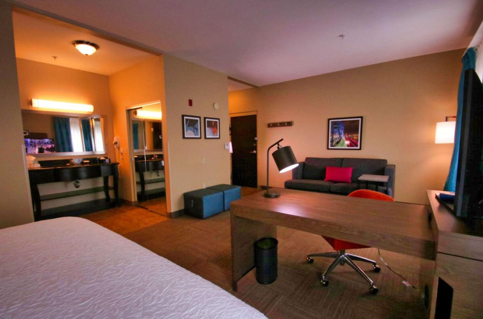 Hampton Inn & Suites Jacksonville Beach Boulevard/Mayo Clinic Zewnętrze zdjęcie
